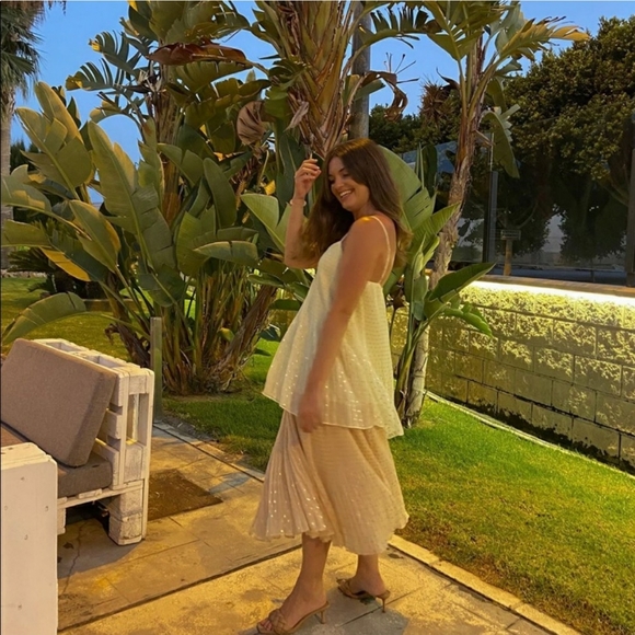 ZARA Pleated dress With metallic thread bloggers favorite - Picture 8 of 16